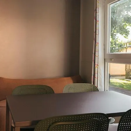 Mobil-home Confortable Pour 4 Pers Avec Terrasse A - Api-1-52-467 * San Sebastian