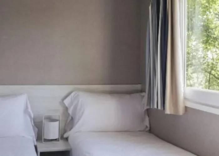 Campsite Mobil-home Confortable Pour 4 Pers Avec Terrasse A - Api-1-52-467